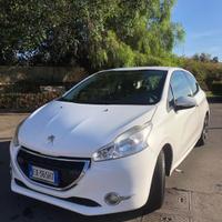 Auto per neopatentati PEUGEOT 208