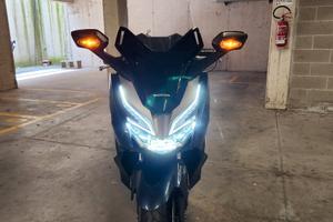 Honda Forza 300