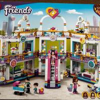 Lego friends 41450 Heartlake city shopping mall