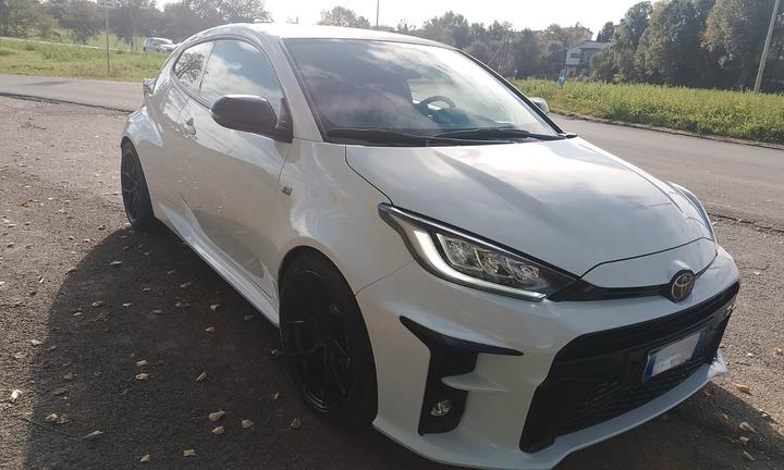 YARIS GR CIRCUIT FOUR