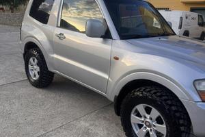 MITSUBISHI PAJERO 2.5 TD – 3 PORTE | 2002