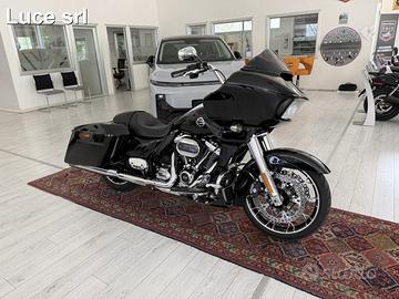 Harley DAvidson Road Glide 114