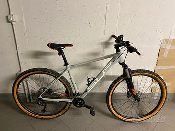 Bicicletta marca Superior mod XC859