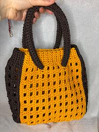 Borsa a mano oro e marrone uncinetto trama a rete