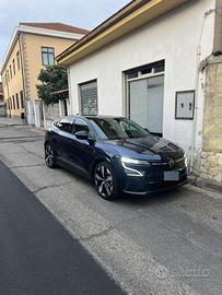 Megane e-tech 220 cv elettrica