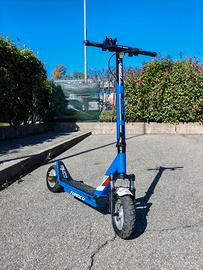 Monopattino Aprilia Tuareg