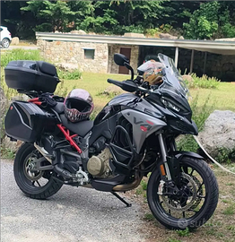 Multistrada V4S radar e travel