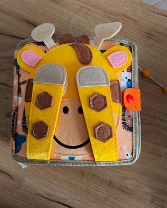 libro sensoriale Montessori 