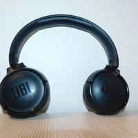 JBL TUNE 570