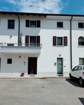 NEL CUORE DELLA CITTADINA SPAZIOSA CASA DOVE OG...