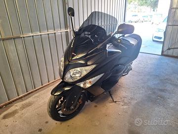 Yamaha t max
