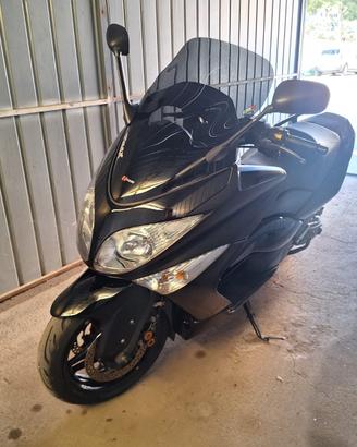 Yamaha t max