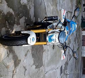 suzuki gsxf 600