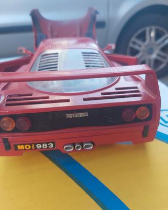 ferrari f40 scala 1/18 Bburago 
