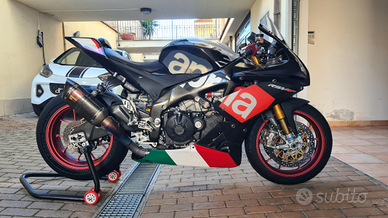 Aprilia RSV4 RF 2015