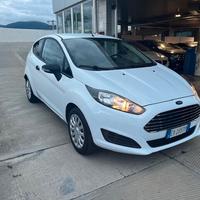 Ford Fiesta Autocarro