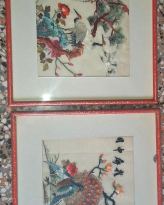 Set Coppia Quadri Vintage in Seta Ricamata a Mano