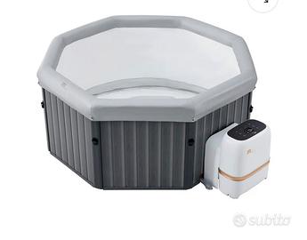 Piscina idromassaggio usata
