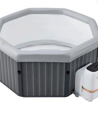 Piscina idromassaggio usata