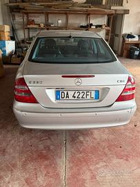 Mercedes-Benz E 280