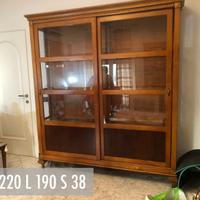 Credenza elegante per salotto o ufficio