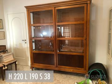 Credenza elegante per salotto o ufficio