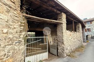 CASA SEMINDIPENDENTE A CIVIDATE CAMUNO