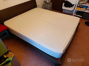 Letto matrimoniale grandi dimensioni POLIFORM