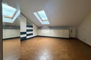 4 LOCALI A LA SPEZIA