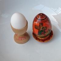 Uovo di Pasqua ortodosso + portauovo in legno