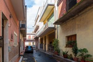 Casa indipendente con terrazzi 49-376