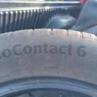 N°4 gomme estive Continental 215/55 R 17 V
