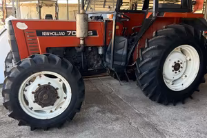 Trattore New Holland 70 66 s