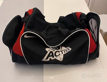 Borsone sportivo Virgin Active con logo Nike