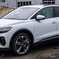 Nuova Audi Q4 e-tron per ricambio