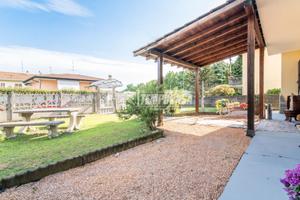MARNATE - VILLA INDIPENDENTE CON AMPIO GIARDINO PR