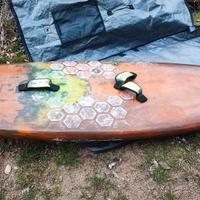 Tavola wingfoil. Gong Flint 5'10 130L