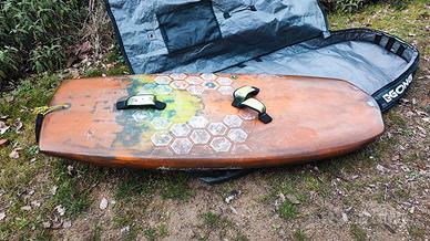 Tavola wingfoil. Gong Flint 5'10 130L