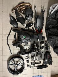 Parti Ducati Hypermotard 821 MY15- Leggi i prezzi!