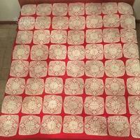 Cerchi e quadretti all'uncinetto fatti a mano