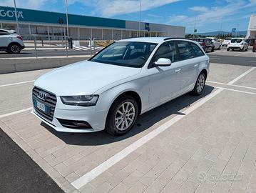 Audi A4 2.0 TDI Avant S-Tronic Quattro 177cv Bianc