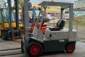 Carrello Elevatore OM 25