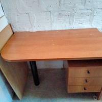 Scrivania in legno