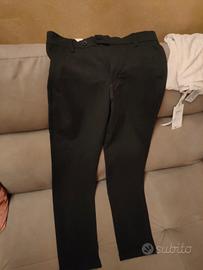 Pantaloni 