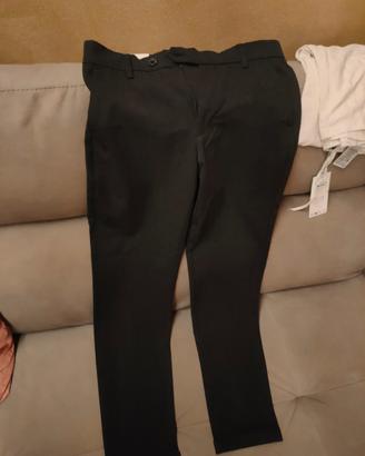 Pantaloni 