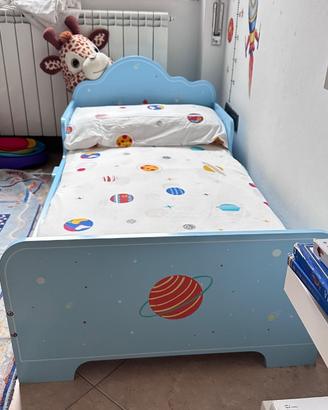 Lettino bambini con sponde anti-caduta + materasso