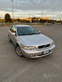 NEOPATENTATI Volvo s40 gpl