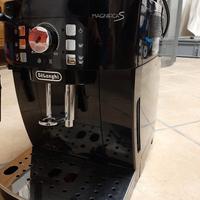 macchina caffe DeLonghi Magnifica S