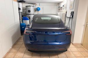 Tesla model 3 Highland