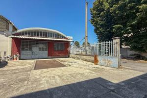 CAPANNONE A CERNUSCO SUL NAVIGLIO